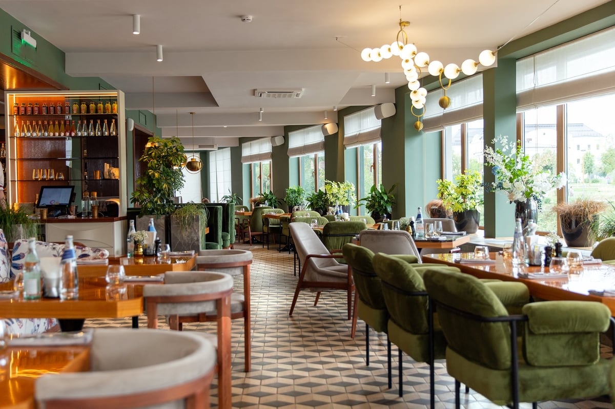 Restaurant website example
